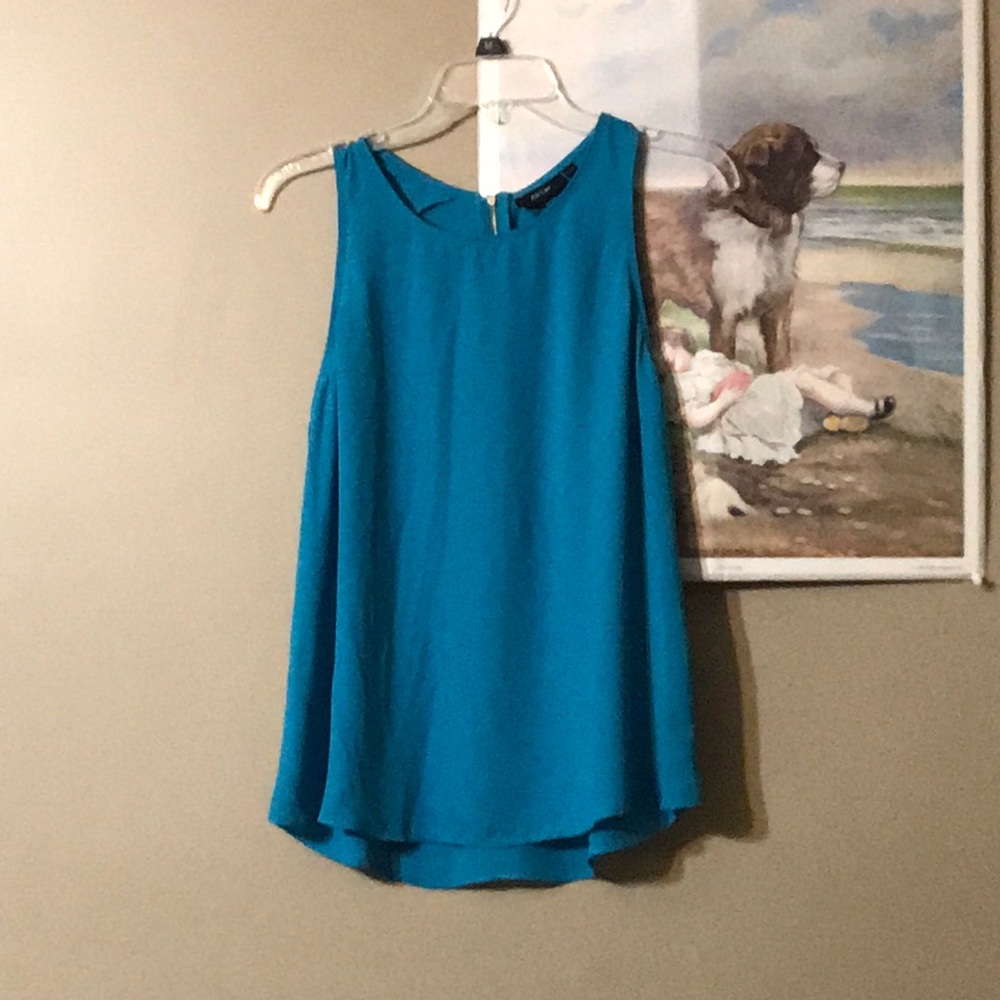 APT 9 back zip sleeveless top Petite L